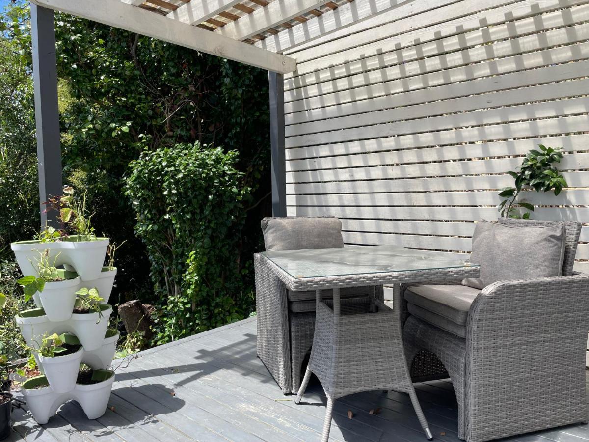 Family Friendly 3Br Flat - 3Min Walk To The Beach - Self Contained Auckland Eksteriør billede
