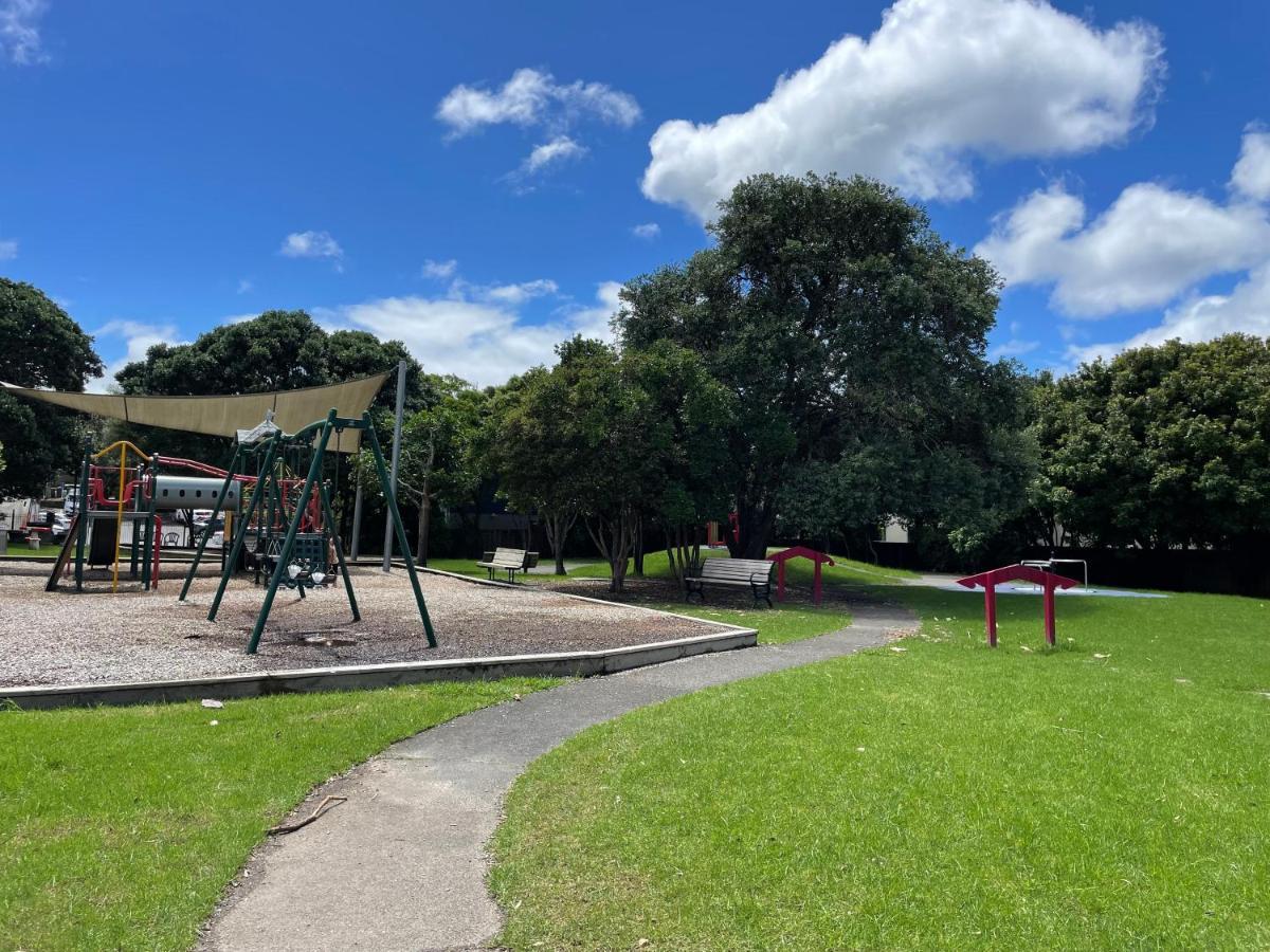 Family Friendly 3Br Flat - 3Min Walk To The Beach - Self Contained Auckland Eksteriør billede