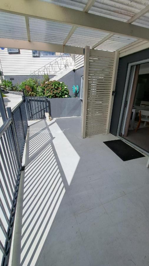 Family Friendly 3Br Flat - 3Min Walk To The Beach - Self Contained Auckland Eksteriør billede